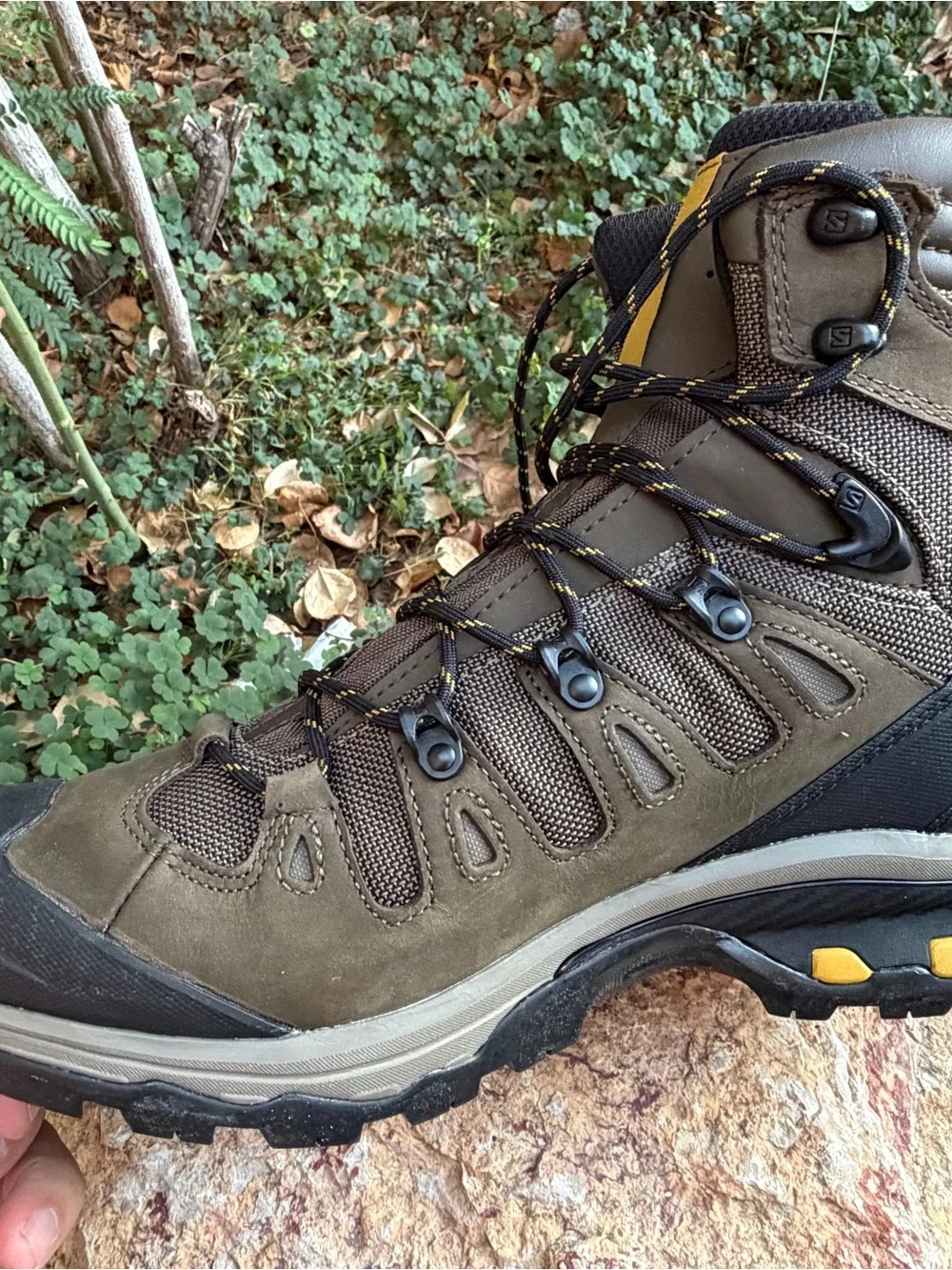 Quest 4D 3 GTX Salomon Men's Brown Hiking Boots with Yellow Tabs